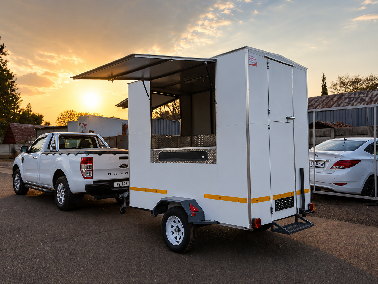mobile kitchen trailers13 23